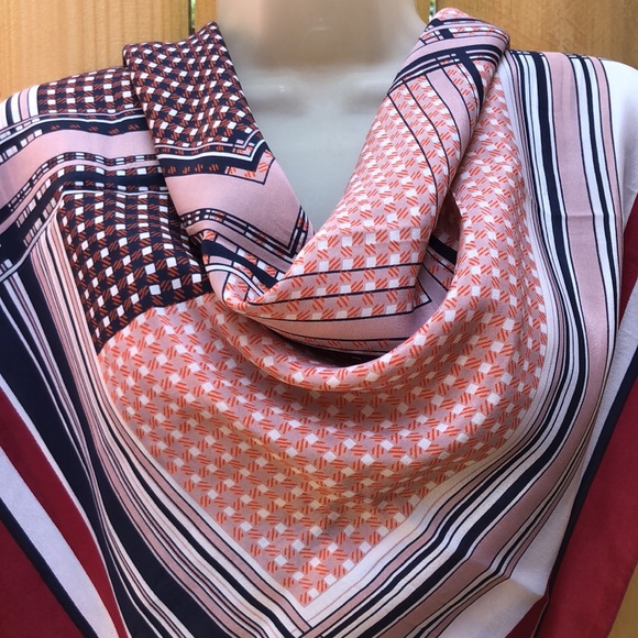 VTG Trendy Geo Square Scarf. Red, cream, blue, orange, white - Picture 2 of 13